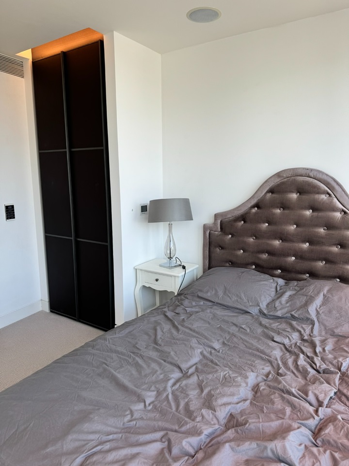 Additional image 18 of 3 Bed Flat, St. George Wharf, SW8, N1 7GU