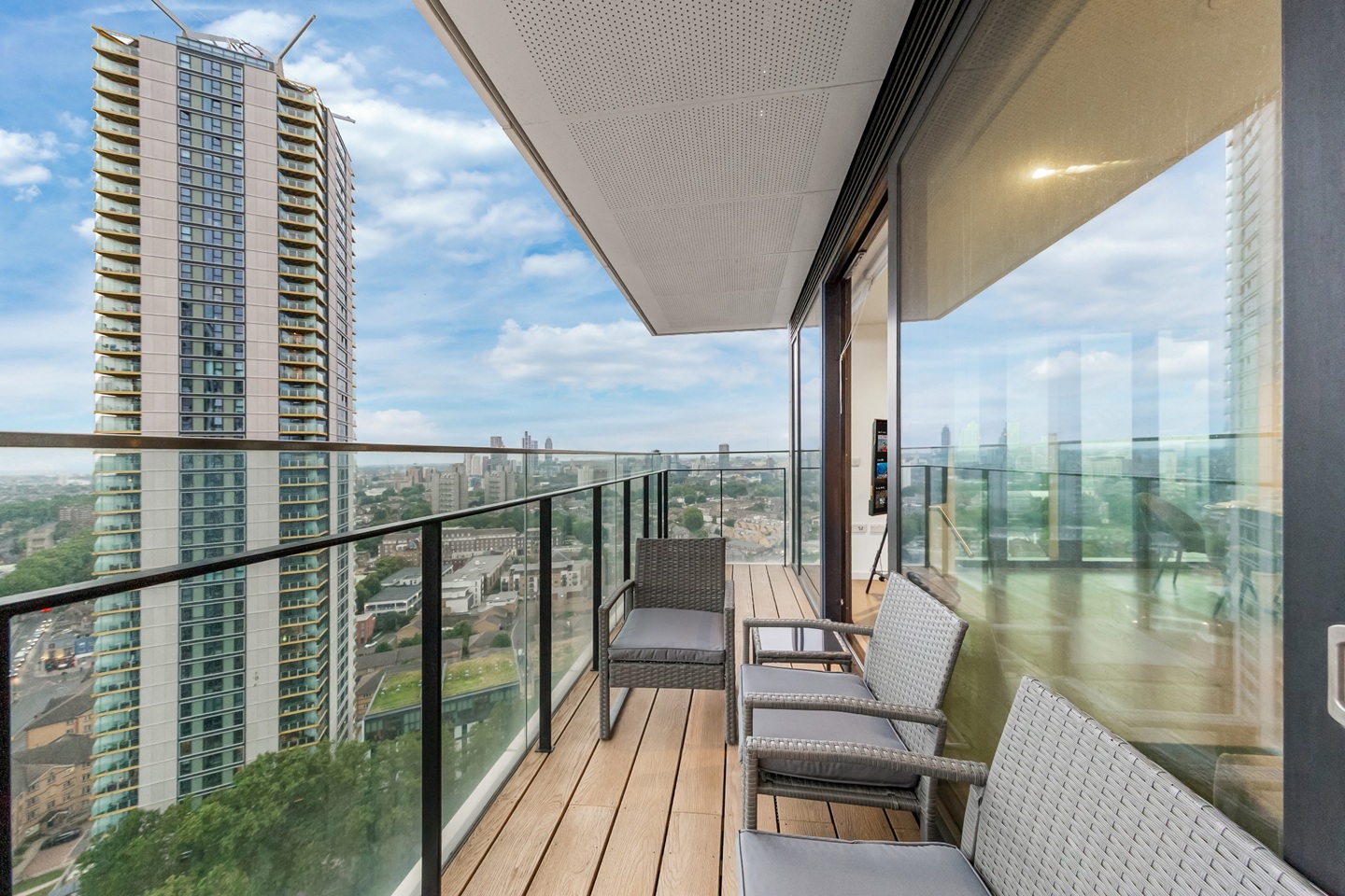 Additional image 4 of 2 Bed Flat, St Gabriel Walk, SE1, N1 7GU