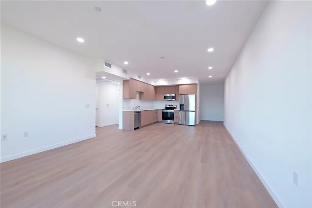 Additional image 14 of 14606 Sylvan Street Unit 206, Van Nuys, CA 91411