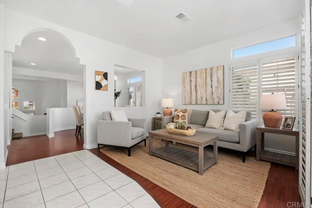 Additional image 13 of 7122 Calabria Court Unit E, San Diego, CA 92122