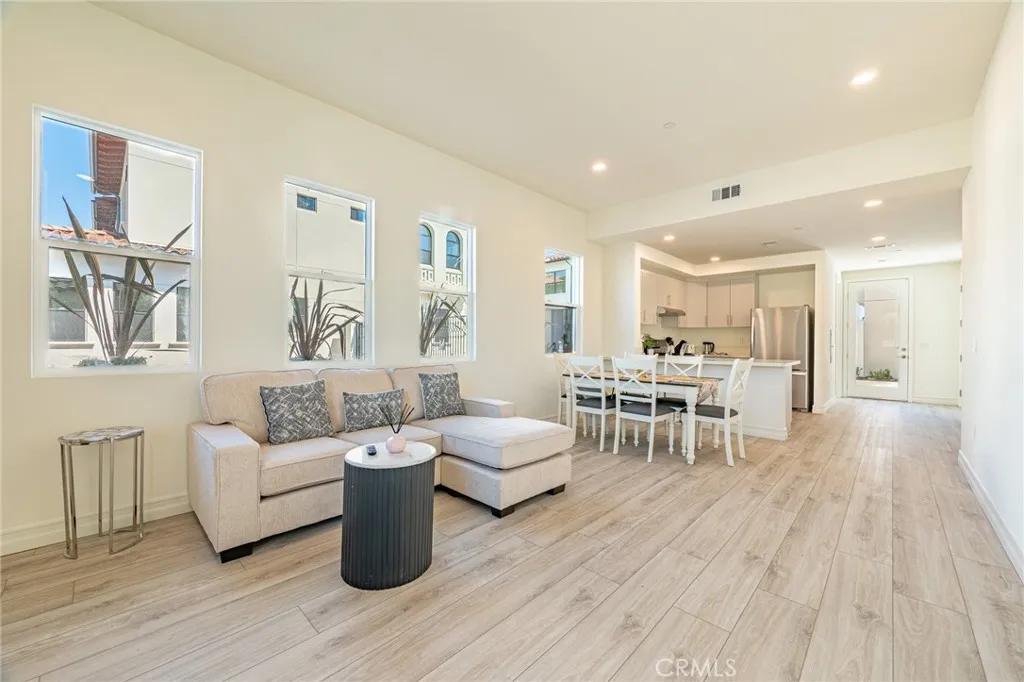 Additional image 6 of 160 N New Ave Unit 8, Monterey Park, CA 91755