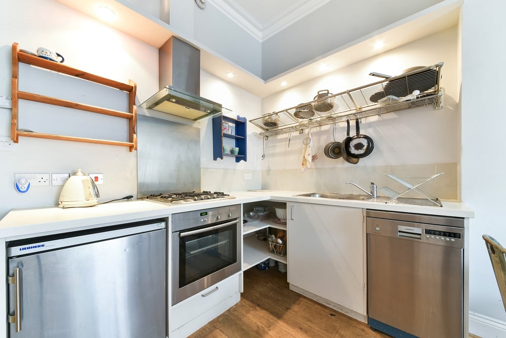 Additional image 8 of 2 Bed Flat, Gloucester Road, SW7, N1 7GU