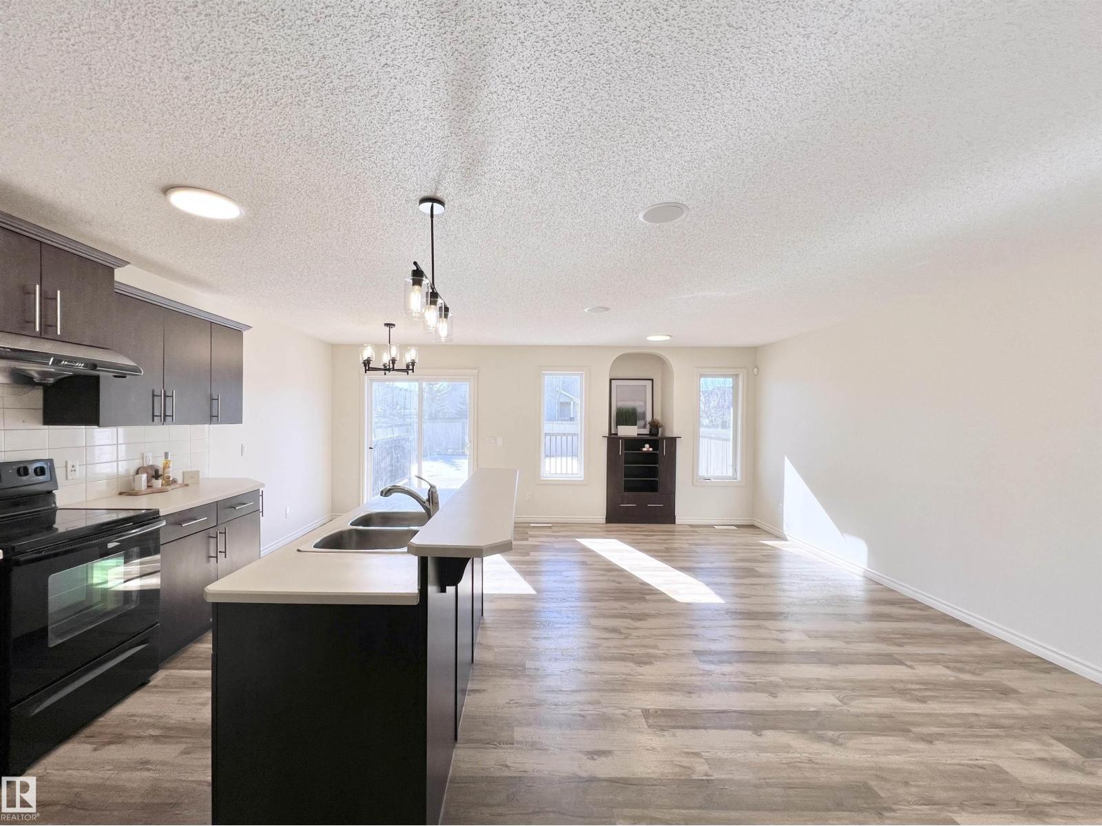 Additional image 6 of 17127 7a Avenue SW, Edmonton, AB, T6W0M5