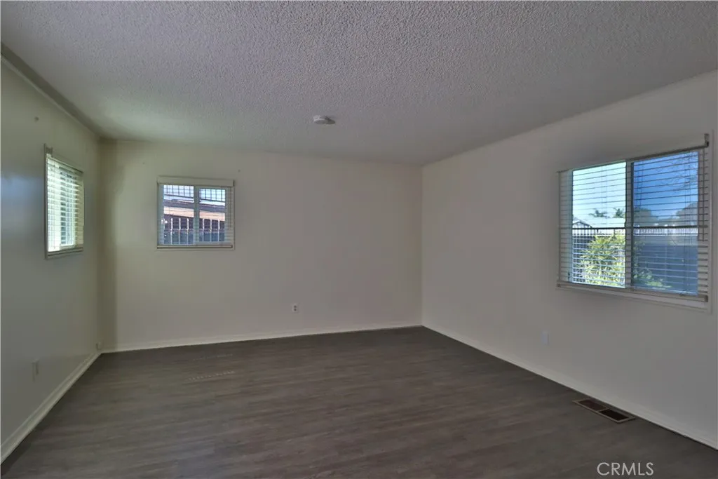 Additional image 29 of 341 W 124th St, Los Angeles, CA 90061