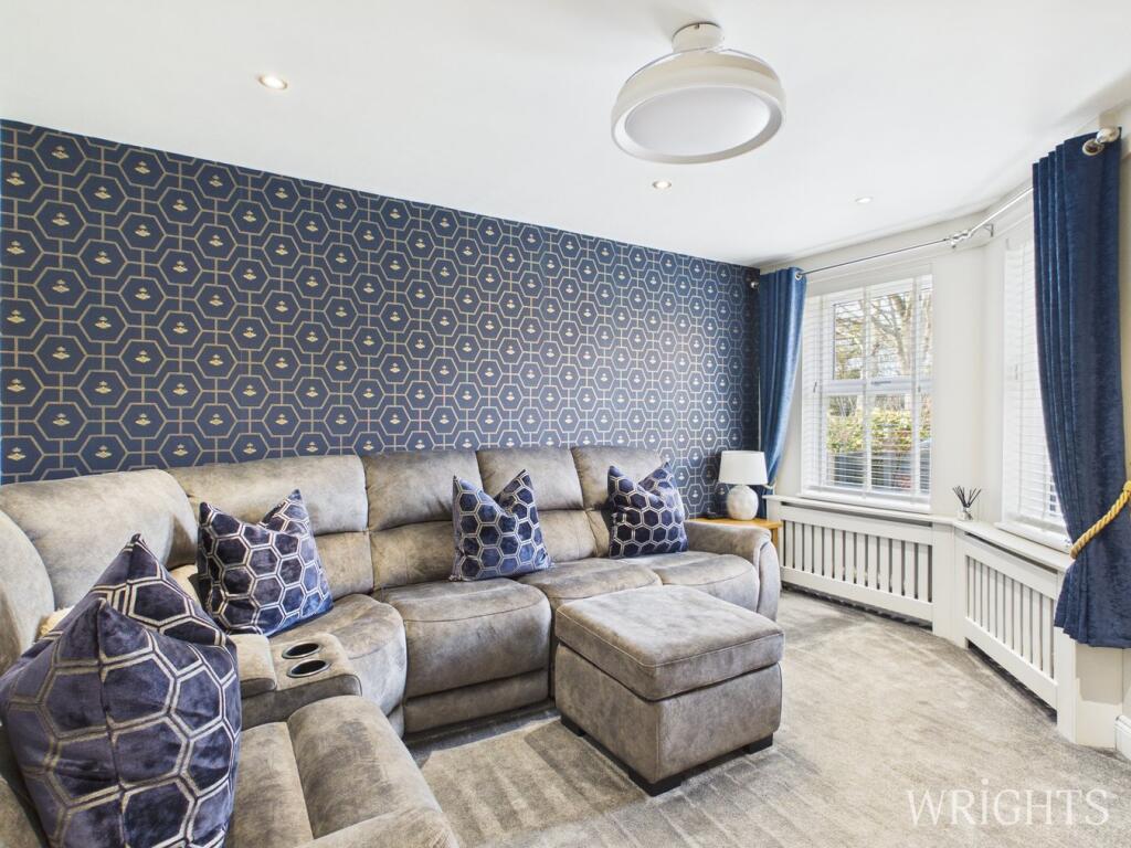 Additional image 5 of Broadwater Crescent, Welwyn Garden City, AL7