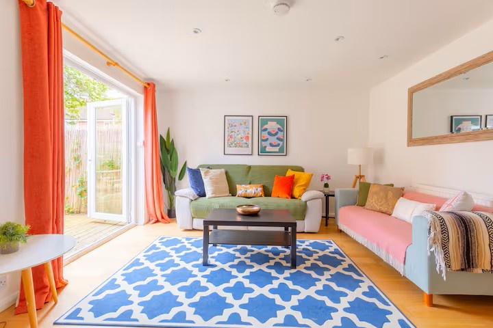 3 Bed End Terrace, Delverton Road, SE17, N1 7GU