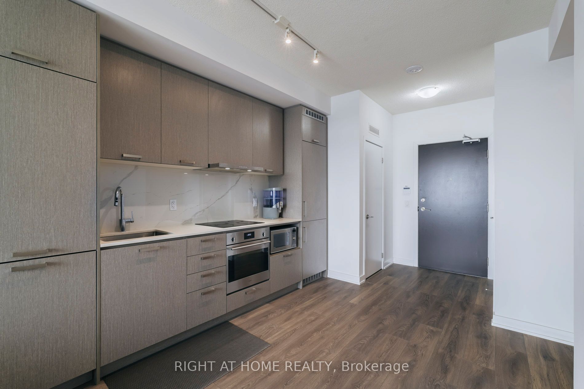 Additional image 5 of 1607-38 Honeycrisp Crescent, Vaughan, ON, L4K 0M8