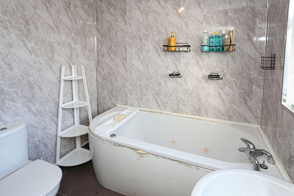 Additional image 9 of 3 bed semi-detached house for saleRutherglen Street, Belfast BT13