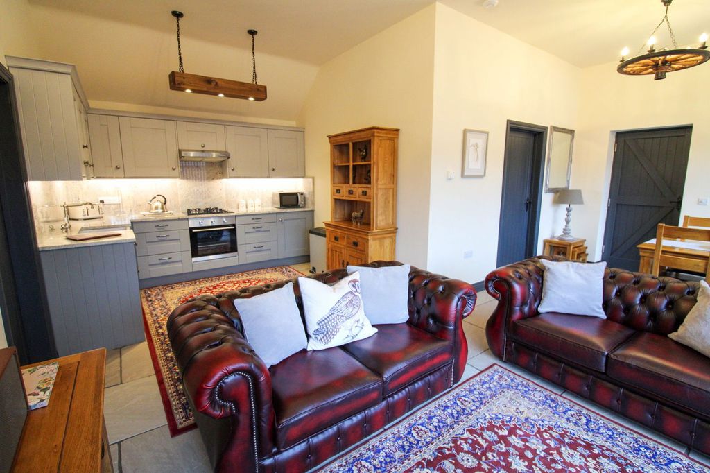 Additional image 50 of 5 bed country house for saleCross Lane, Glentham, Market Rasen LN8