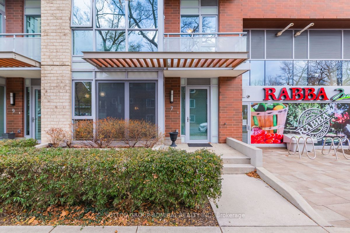 Additional image 2 of 106-1830 Bloor Street W, Toronto, ON, M6P 3K6