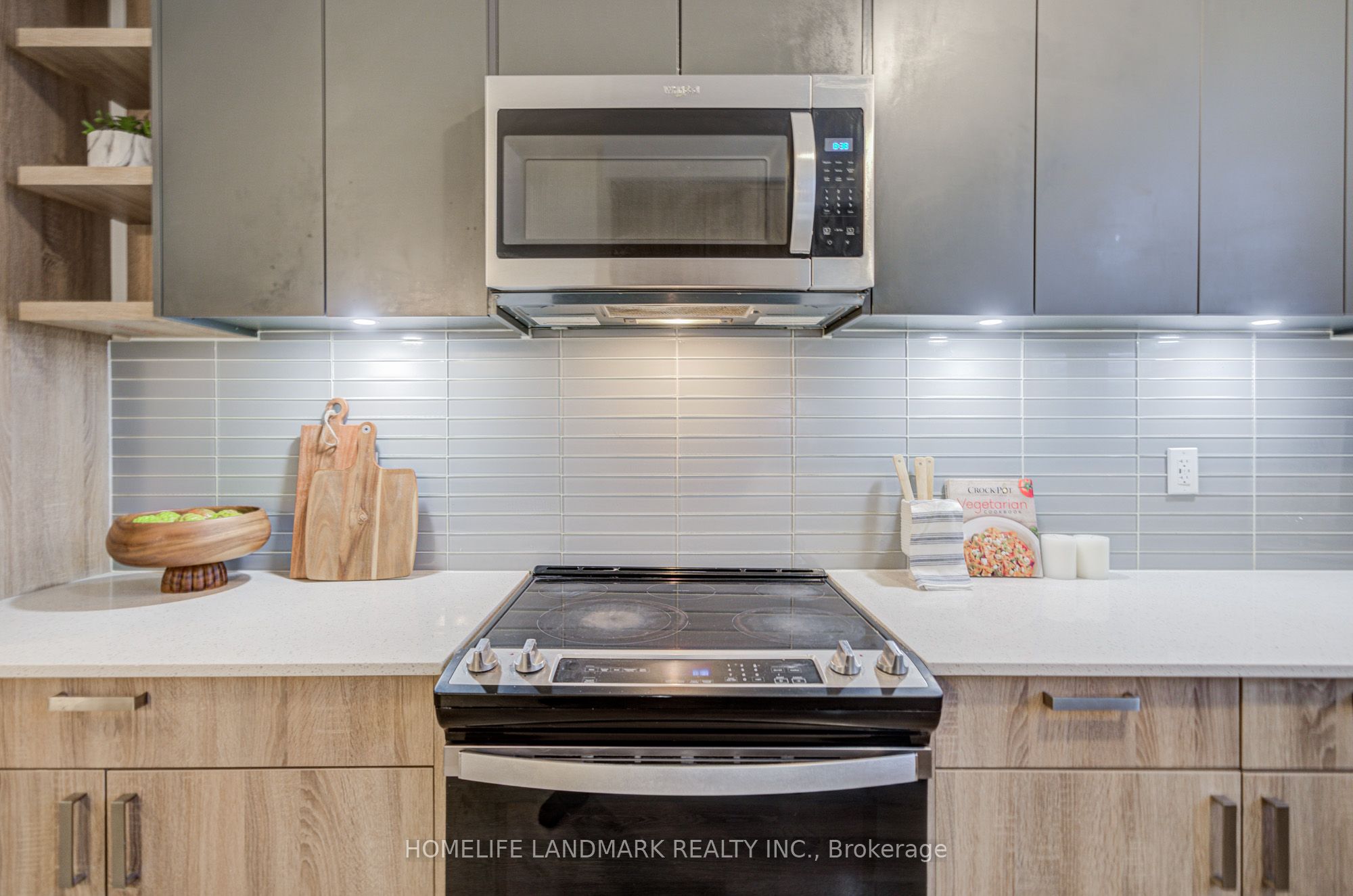 Additional image 6 of 46 Hooyo Terrace, Toronto, ON, M6A 0E2