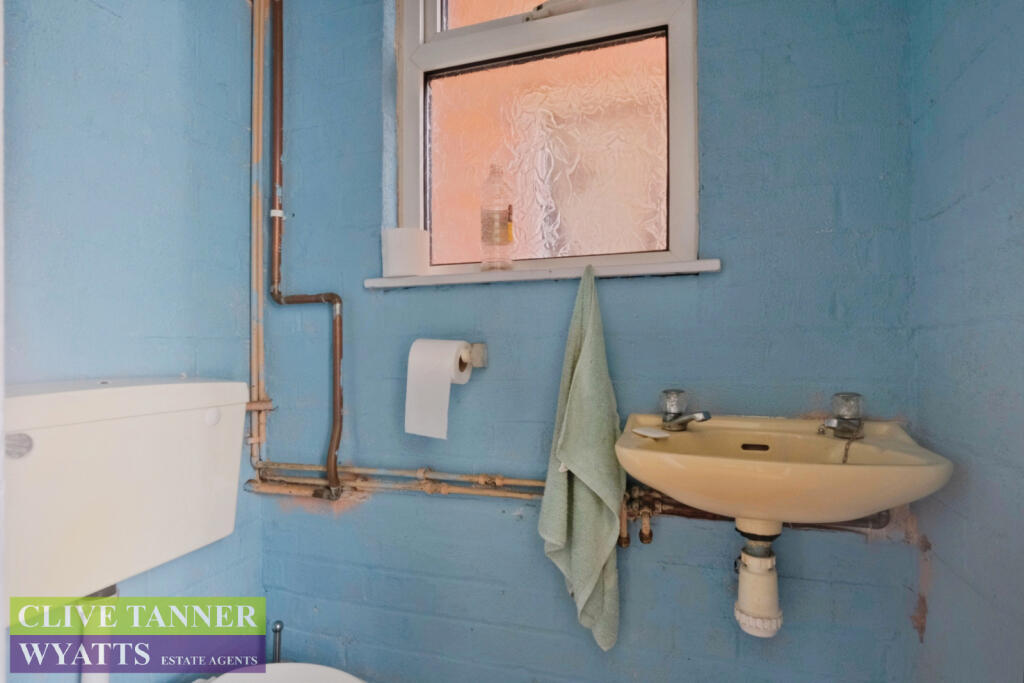 Additional image 7 of Russell Road, Hall Green, Birmingham, West Midlands B28 8SF