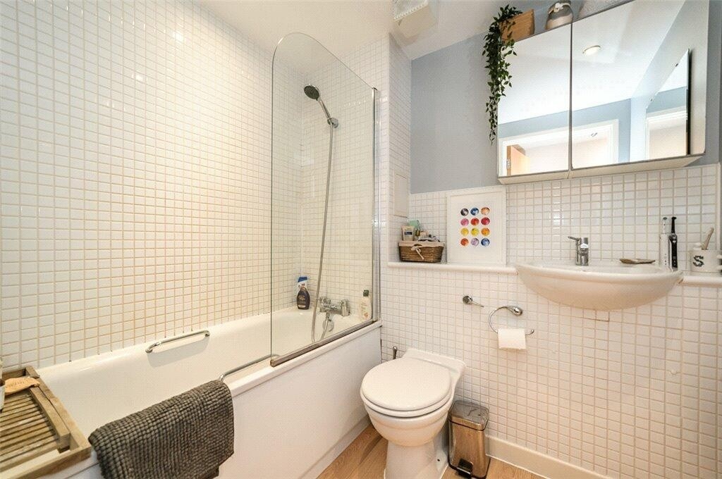 Additional image 6 of 2 Bed Flat, St. Georges Way, SE15, SE15 6QS