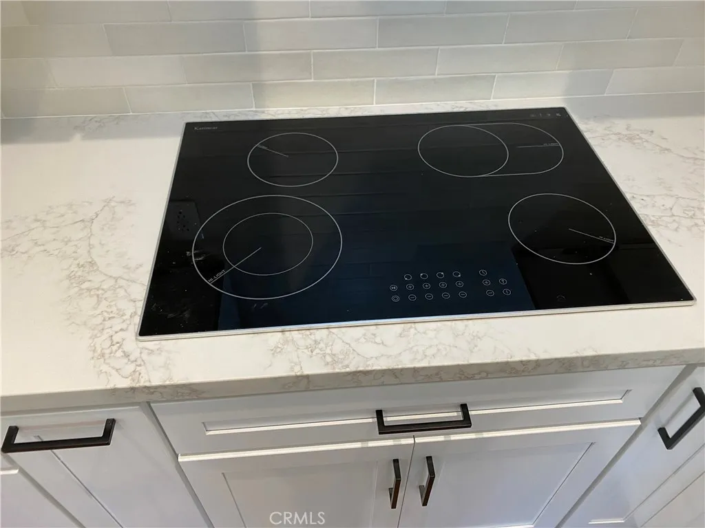 Additional image 8 of 2442 Queensberry Road, Pasadena, CA 91104