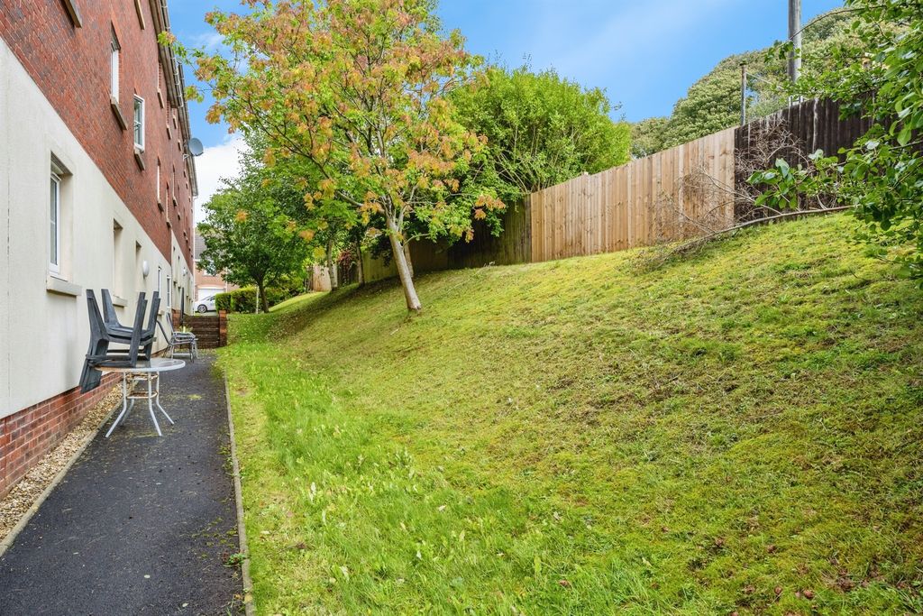 Additional image 6 of 2 bed flat for saleGeraint Jeremiah Close, Neath SA11