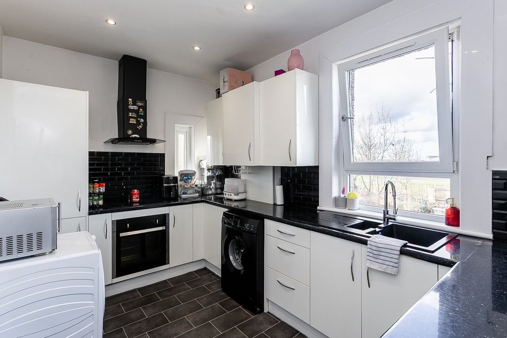 Additional image 5 of 2 bed flat for saleGeorge Drive, Loanhead EH20