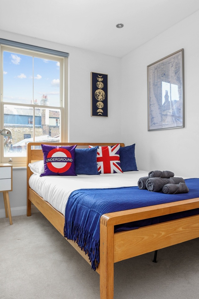 Additional image 12 of 2 Bed Flat, Hanbury Street, E1, N1 7GU