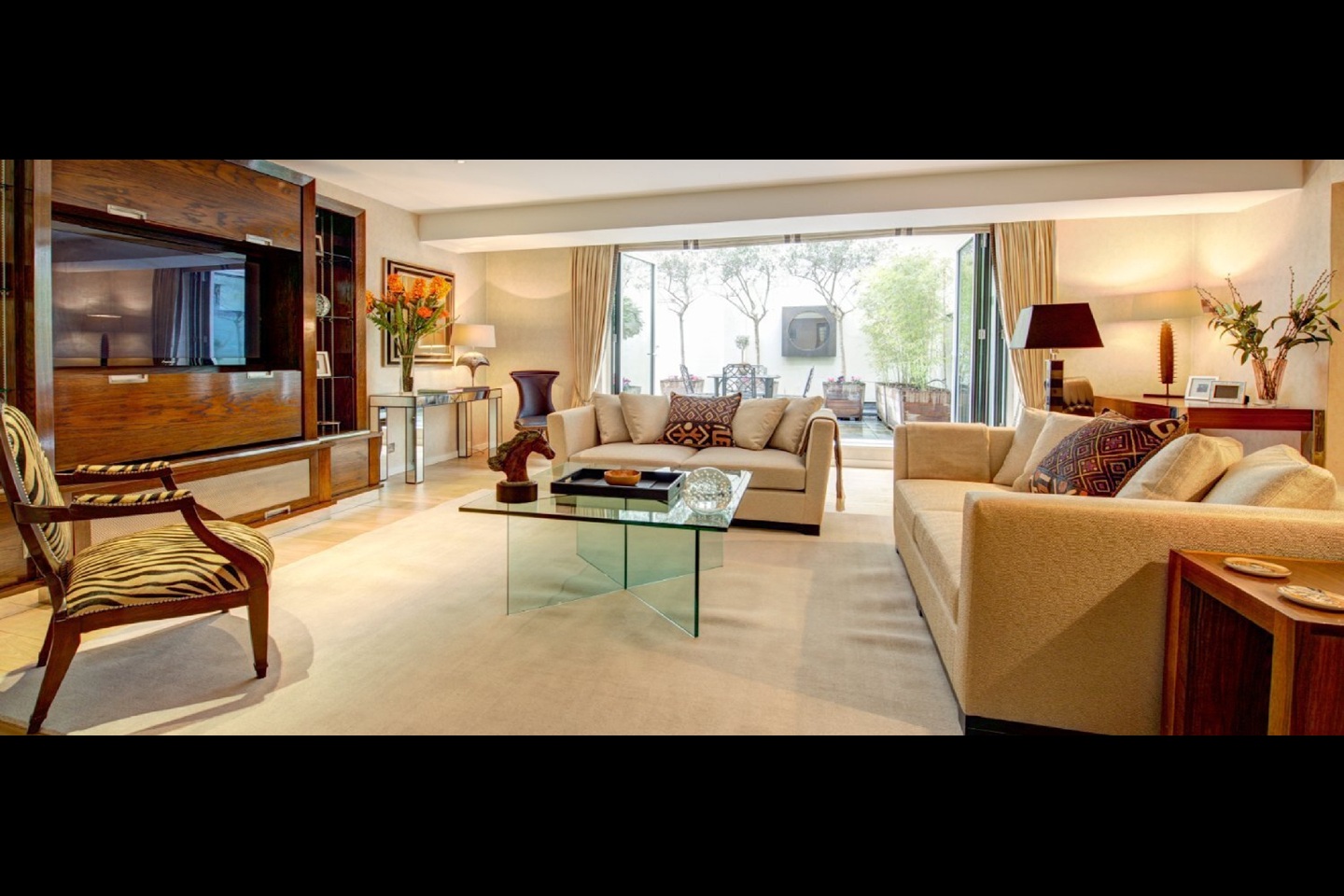 Additional image 10 of 2 Bed Flat, Beaufort Gardens, SW3, N1 7GU