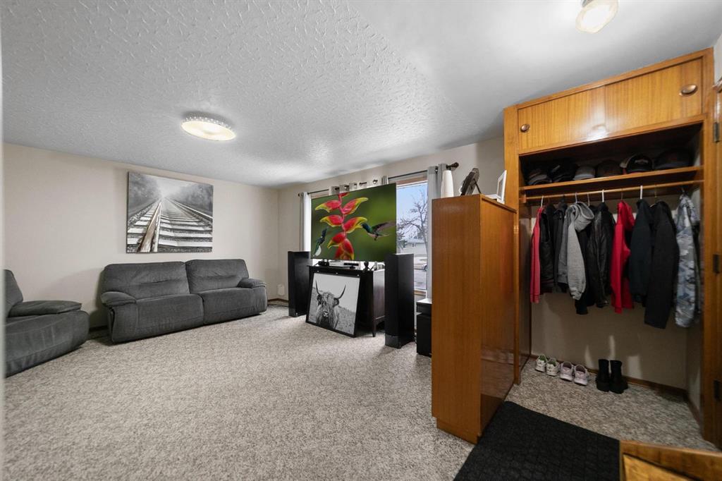 Additional image 6 of 5205 56 Street, Camrose, AB, T4V2E2