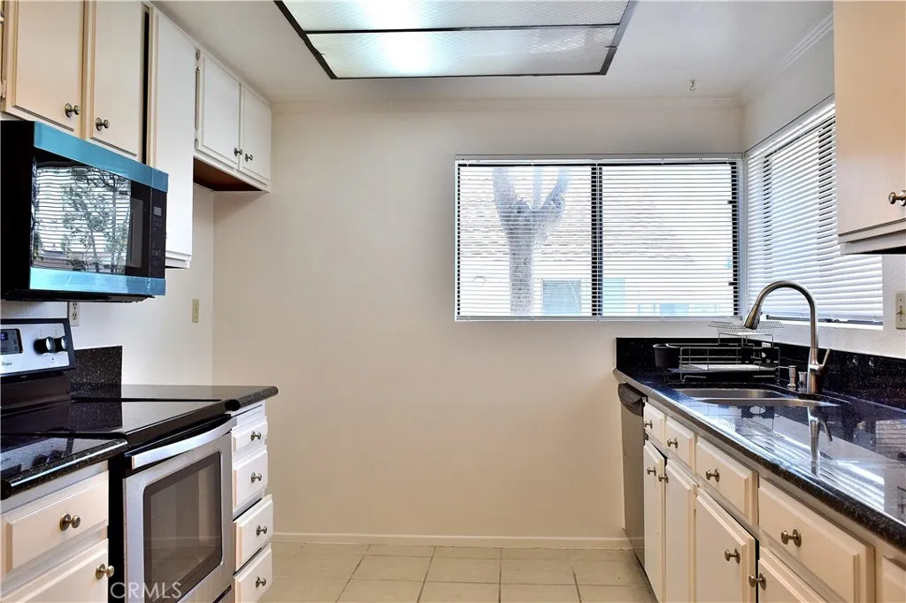 Additional image 21 of 205 Tarocco, Irvine, CA 92618