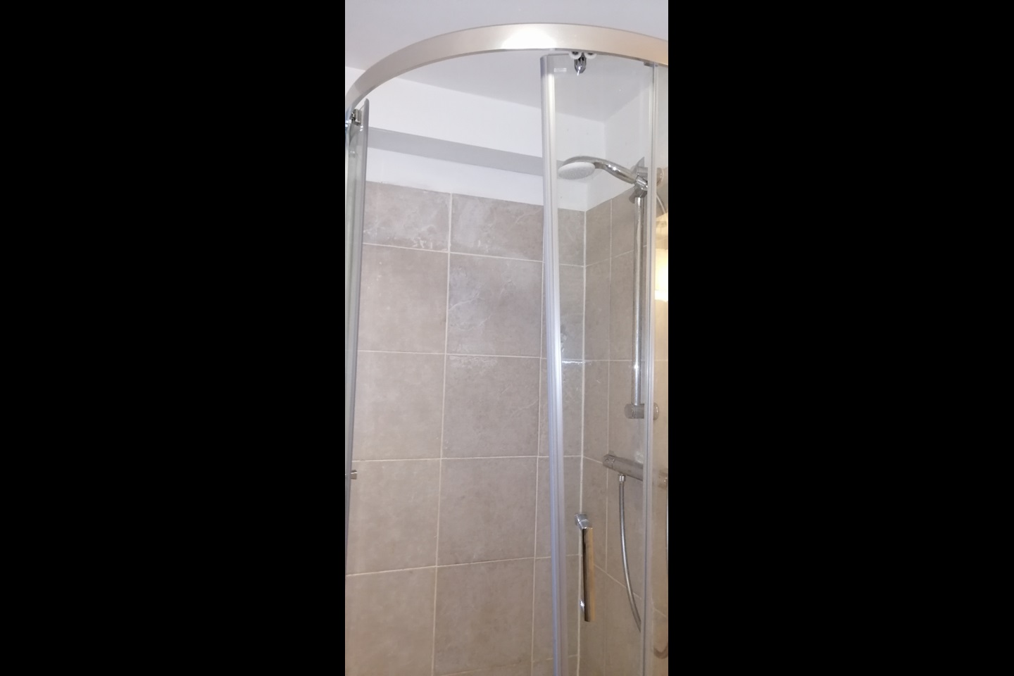 Additional image 4 of Room in a Shared Flat, Oakshott Court, NW1, N1 7GU