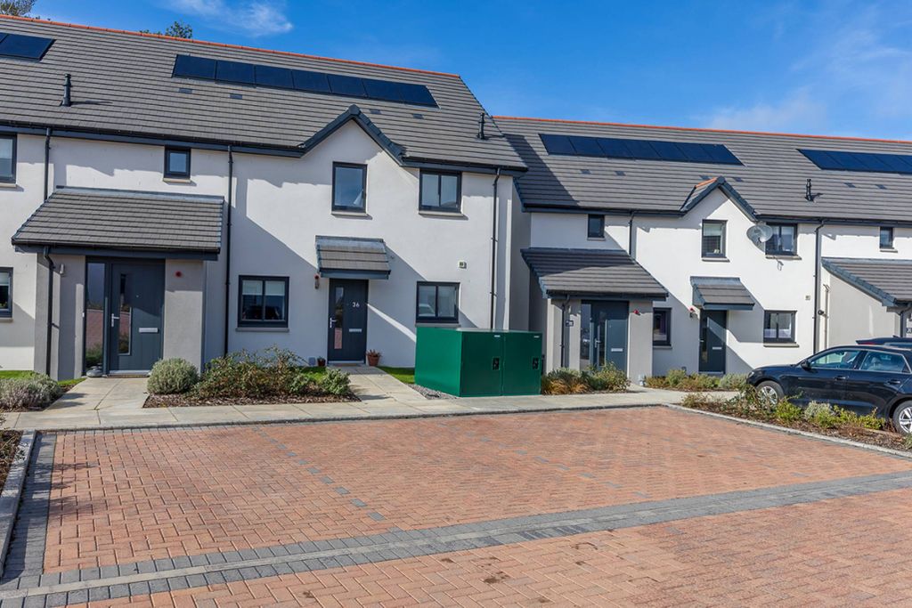 2 bed flat for saleNewton Drive, Forres, Morayshire IV36