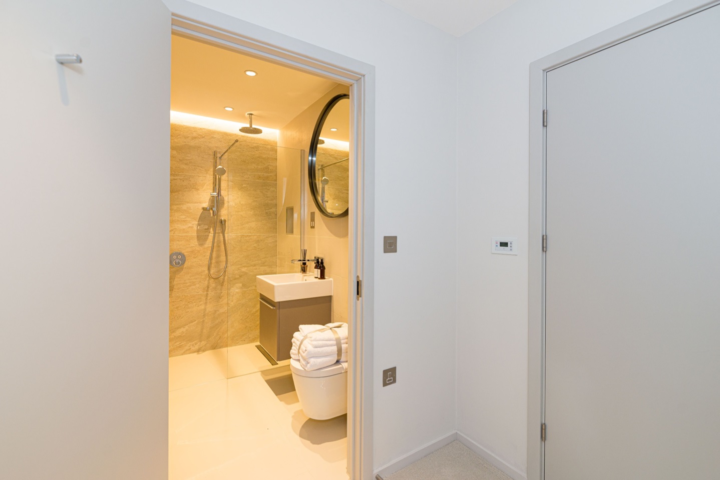 Additional image 16 of 3 Bed Flat, Camley Street, N1C, N1 7GU