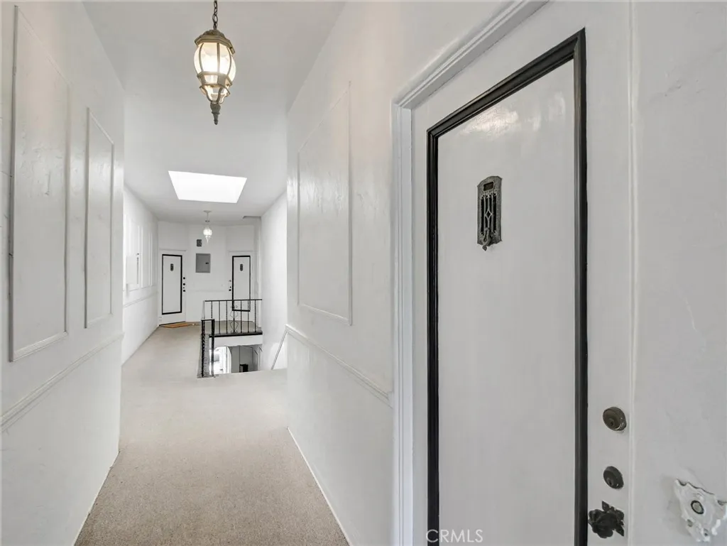 Additional image 4 of 9949 Young Drive Unit 204, Beverly Hills, CA 90212