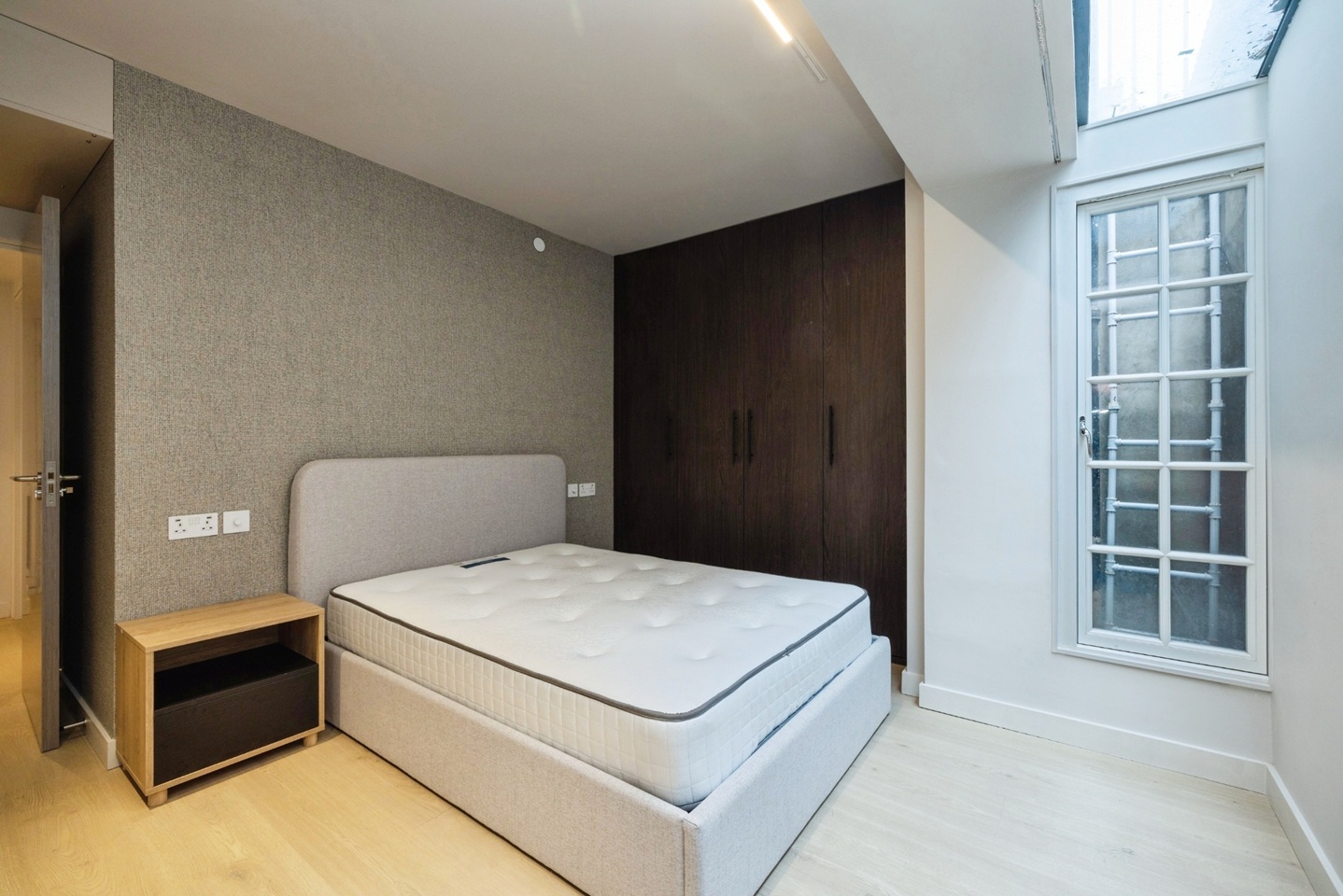 Additional image 9 of 2 Bed Flat, Old Gloucester St, WC1N, N1 7GU