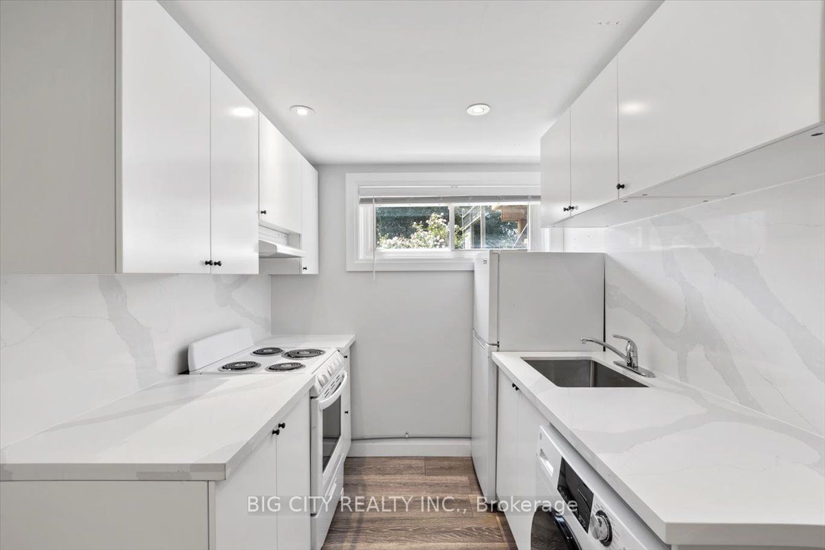 Additional image 5 of Bsmt2-18 Wexford Boulevard, Toronto, ON, M1R 1L1