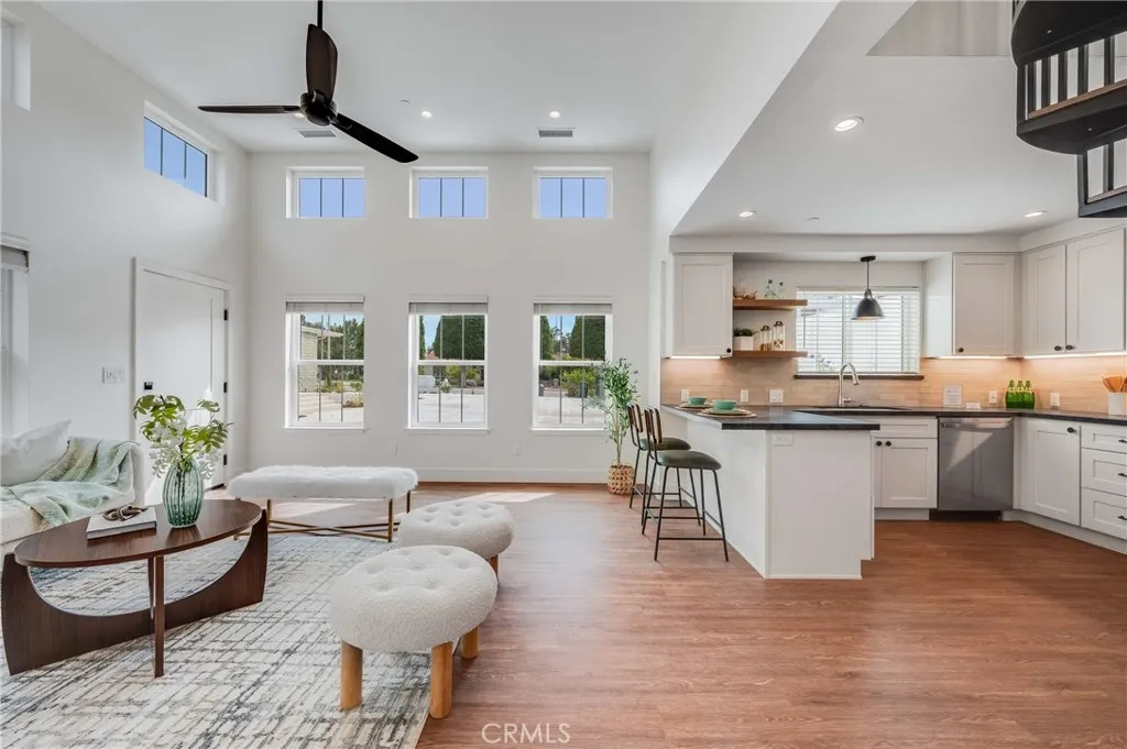 Additional image 7 of 127 E Foothill Boulevard Unit B, Glendora, CA 91741