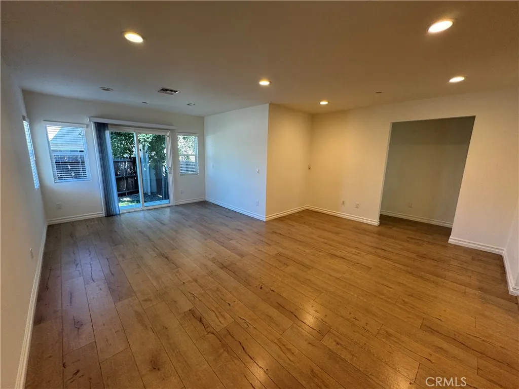 Additional image 18 of 2304 N Catalina Street, Burbank, CA 91504