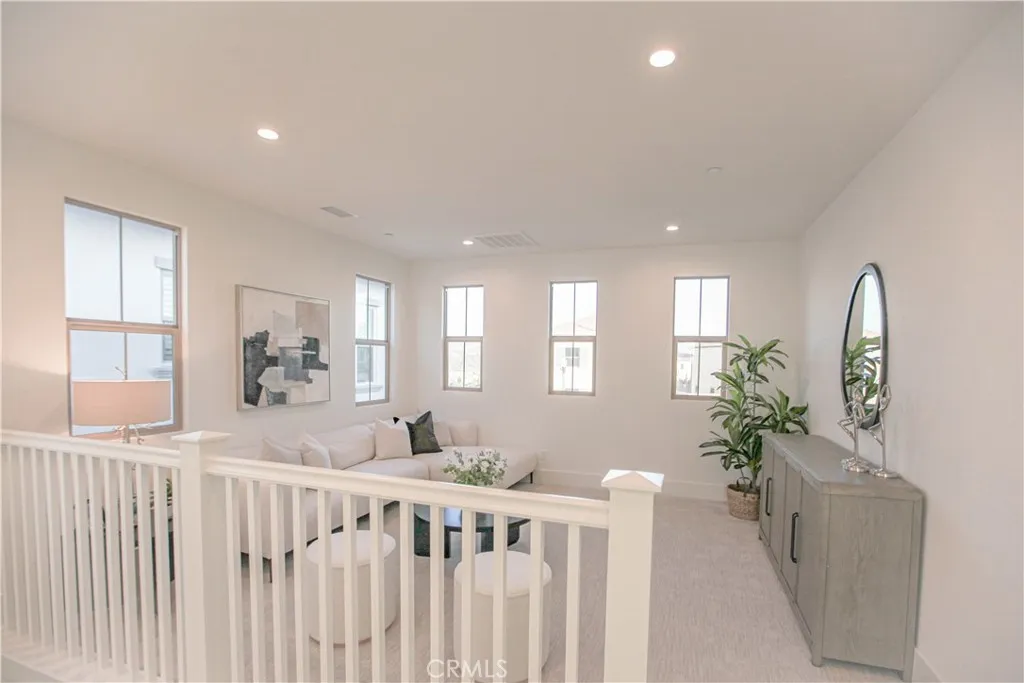 Additional image 42 of 137 Oakstone, Irvine, CA 92618