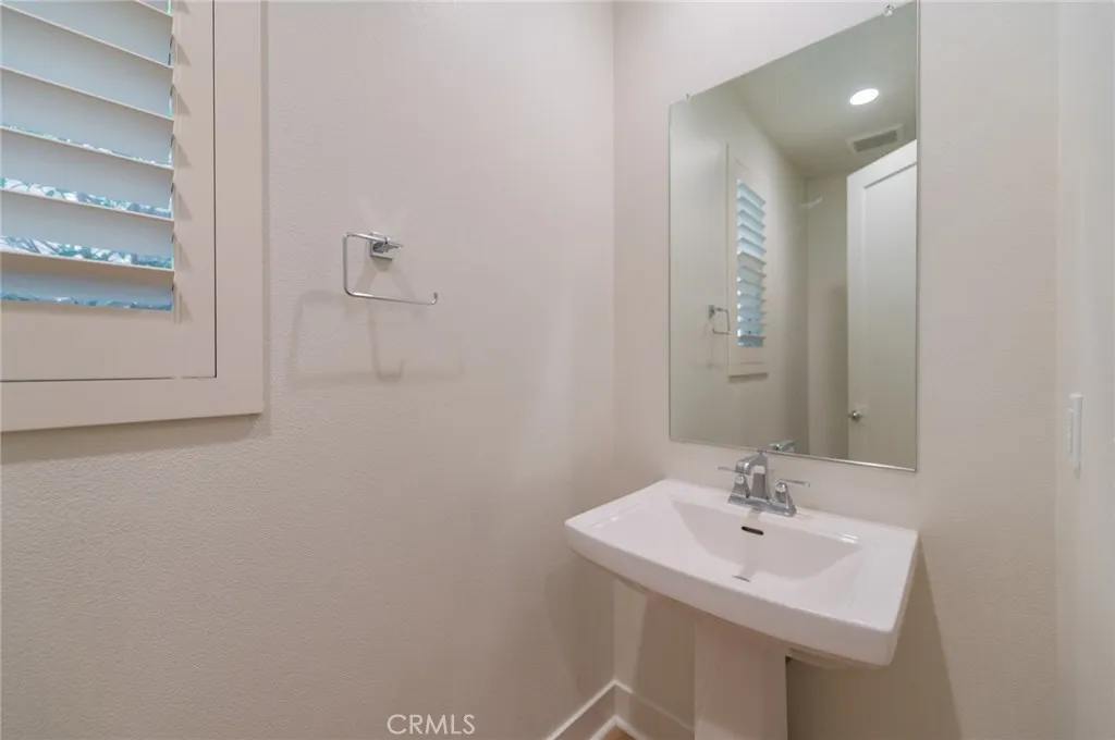 Additional image 46 of 119 Novel, Irvine, CA 92618