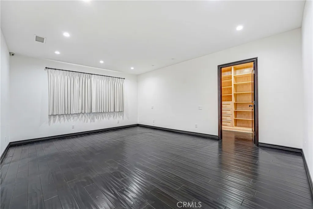 Additional image 9 of 4529 Don Pio Dr, Woodland Hills, CA 91364