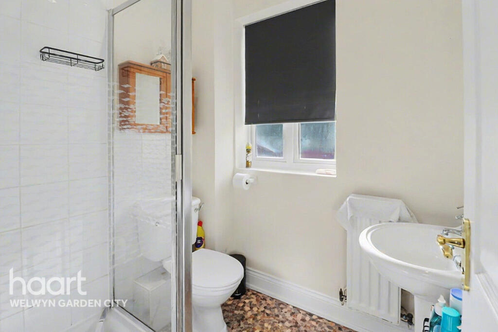 Additional image 11 of Fillingham Way, Hatfield