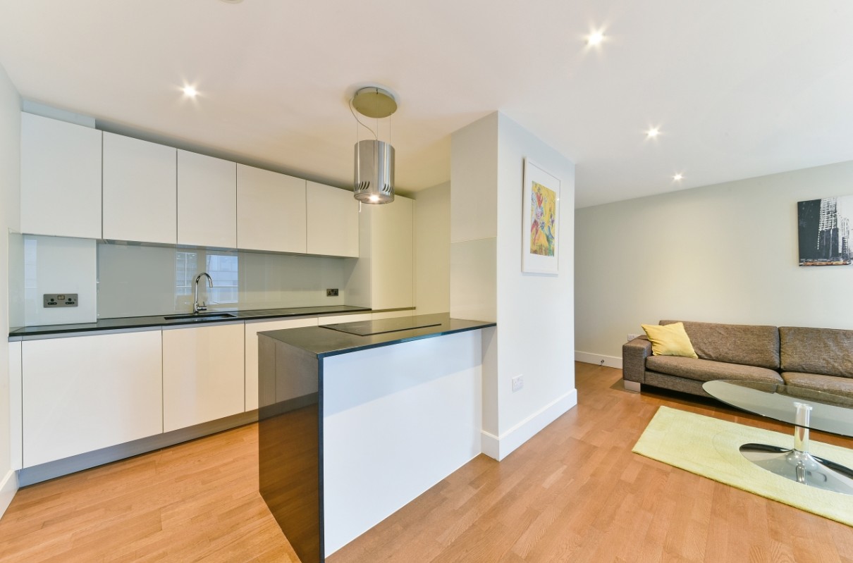 Additional image 2 of 2 Bed Flat, Whitechapel High St, E1, N1 7GU
