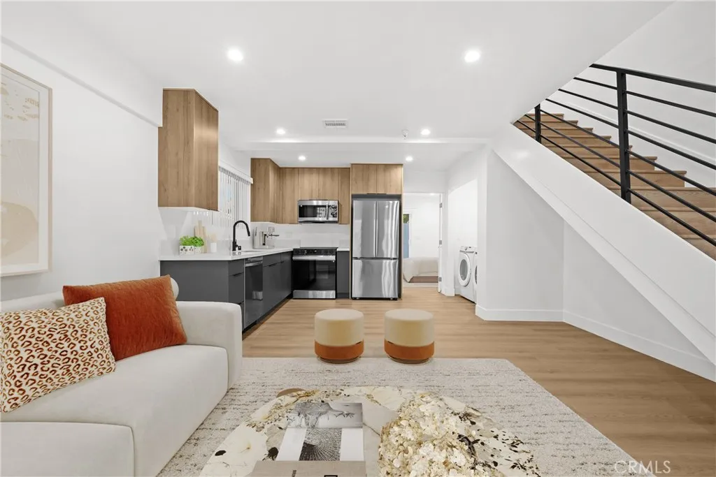 Additional image 14 of 2922 12th Avenue, Los Angeles, CA 90018