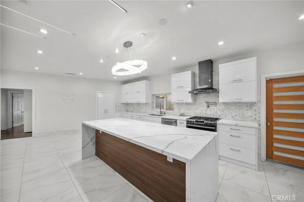 Additional image 13 of 8647 Corbin Avenue, Winnetka, CA 91306