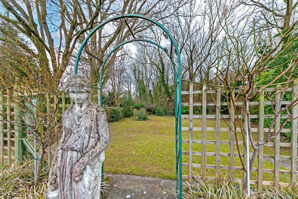 Additional image 14 of Mayflower Road, Park Street, St. Albans