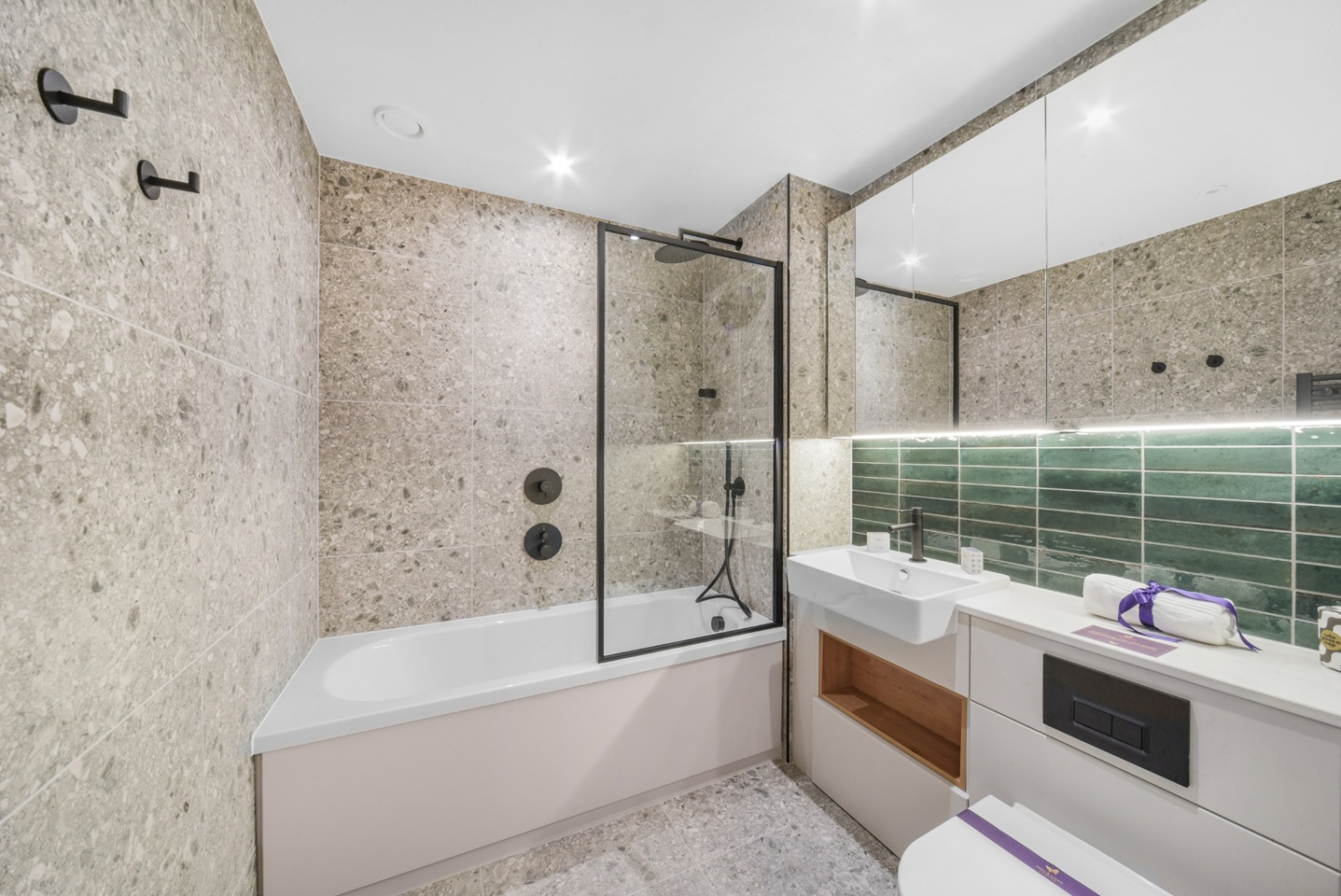 Additional image 10 of 2 Bed Flat, Hewson Way, SE17, N1 7GU