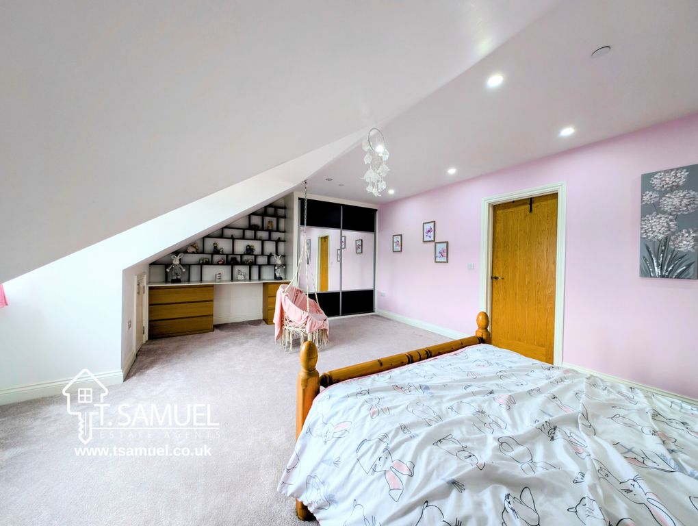 Additional image 38 of 5 bed detached house for saleGolwg Y Mynydd, Llanwonno Road, Mountain Ash CF45