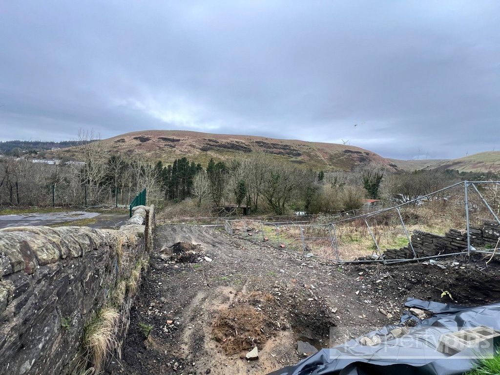 Land for saleLand At High, Gilfach Goch, Rhondda Cynon Taff CF39