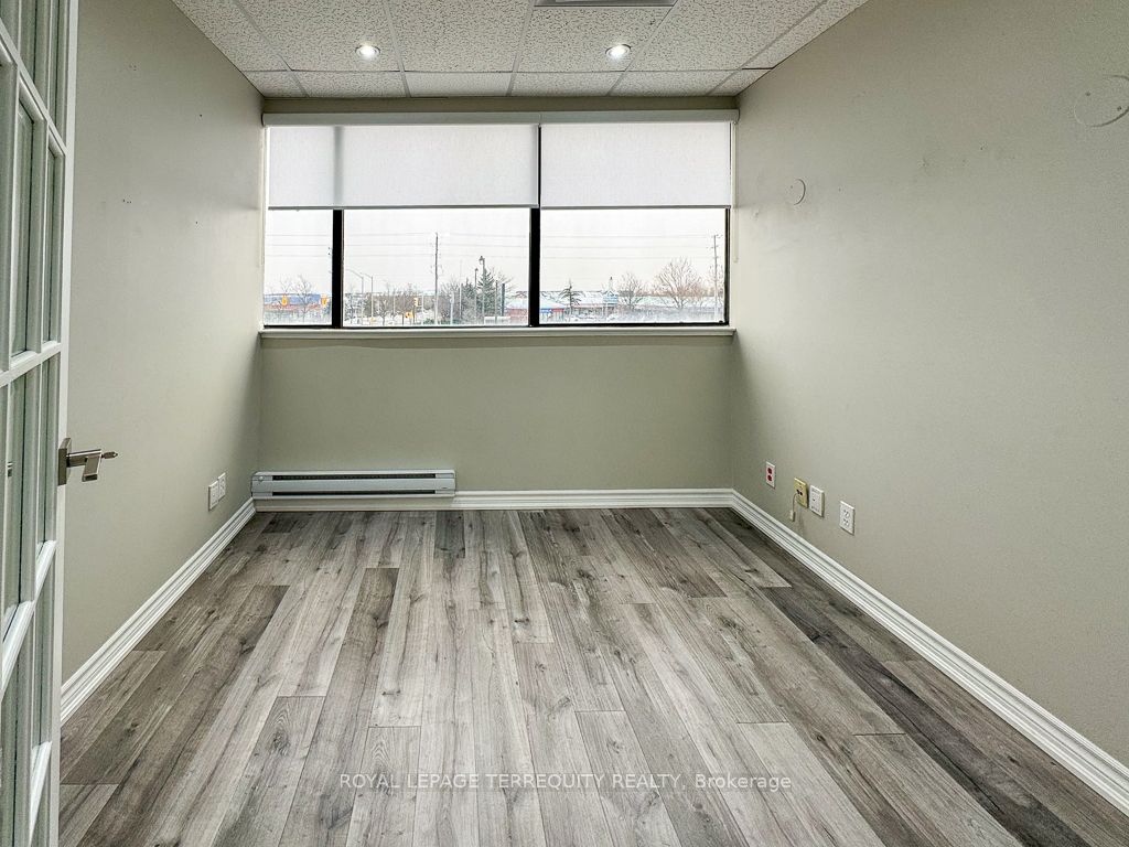 Additional image 6 of 201-5402 Main Street, Whitchurch-stouffville, ON, L4A 1H3