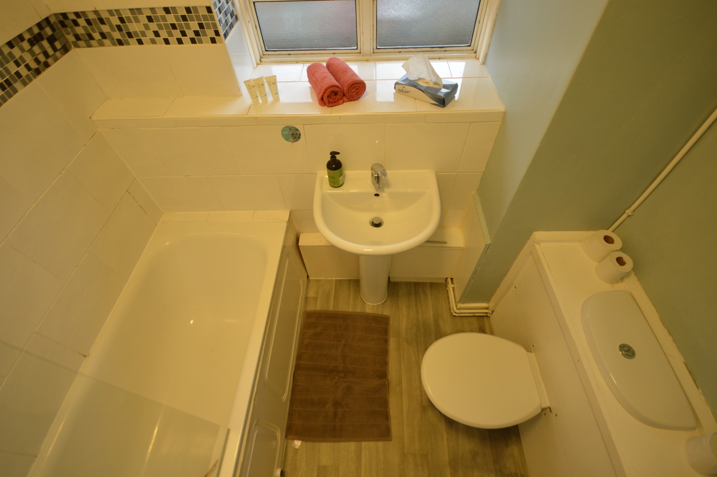 Additional image 6 of 1 Bed Flat, Newtown Court, SW11, N1 7GU