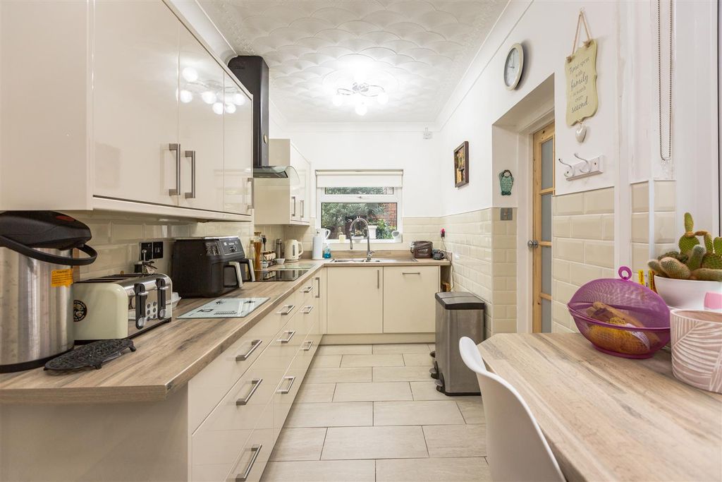 Additional image 9 of 3 bed detached house for saleGwscwm Road, Burry Port SA16