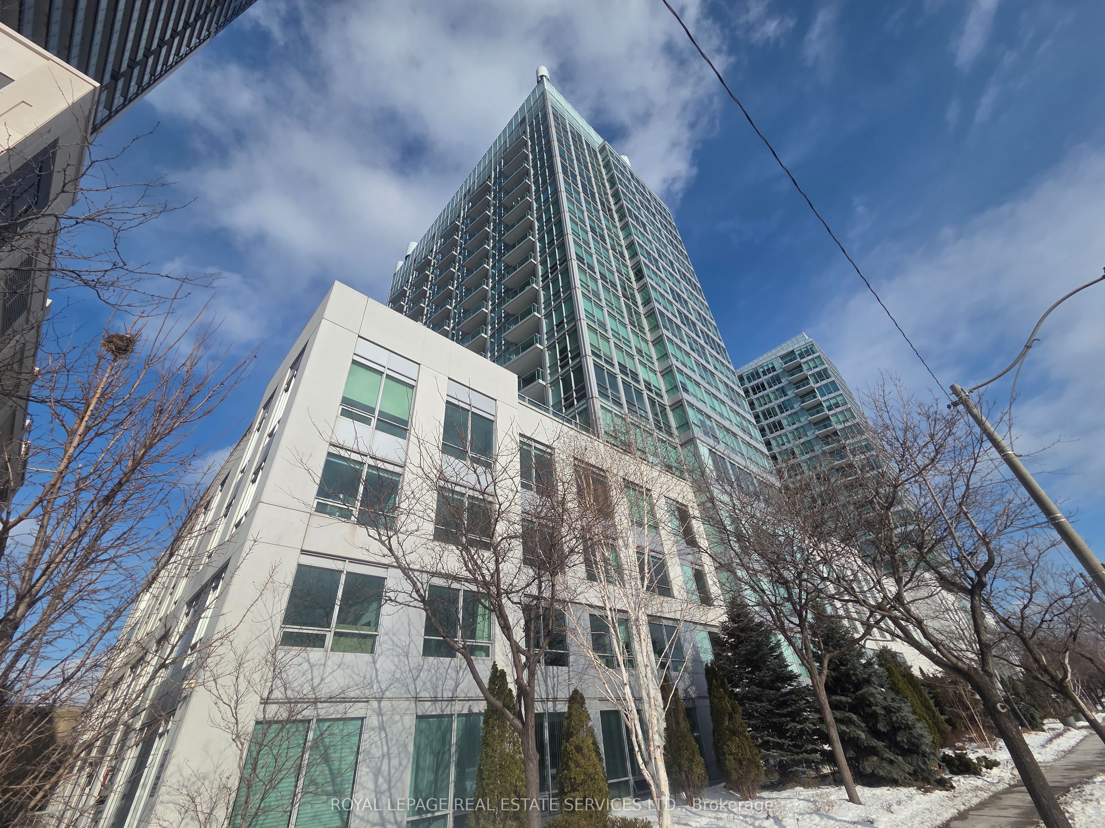 102-1900 Lake Shore Boulevard, Toronto, ON, M6S 1A4