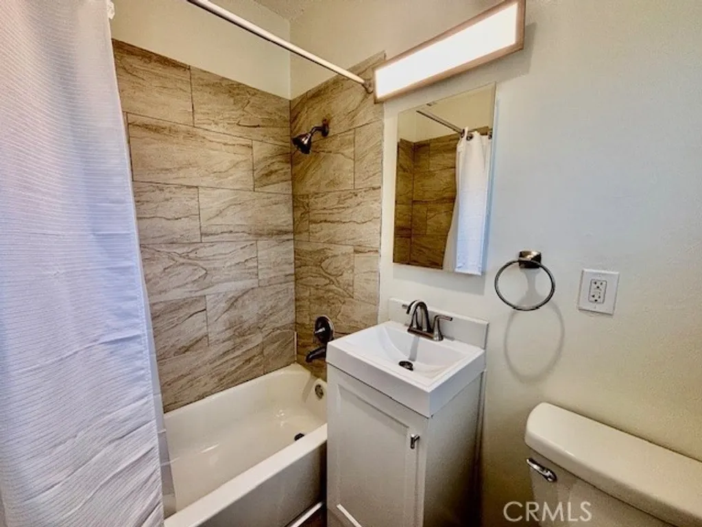 Additional image 19 of 1820 W Sallie Unit B, Anaheim, CA 92804