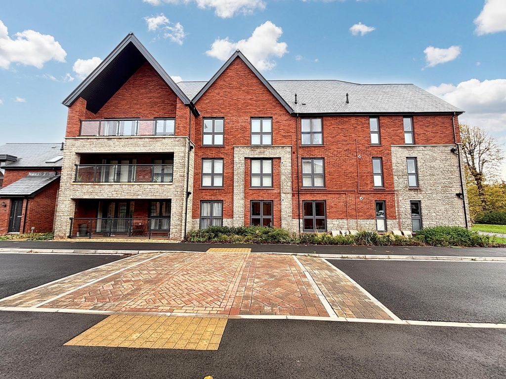 Additional image 17 of 1 bed flat for saleTanner Close, Frenchay, Bristol, Gloucestershire BS16