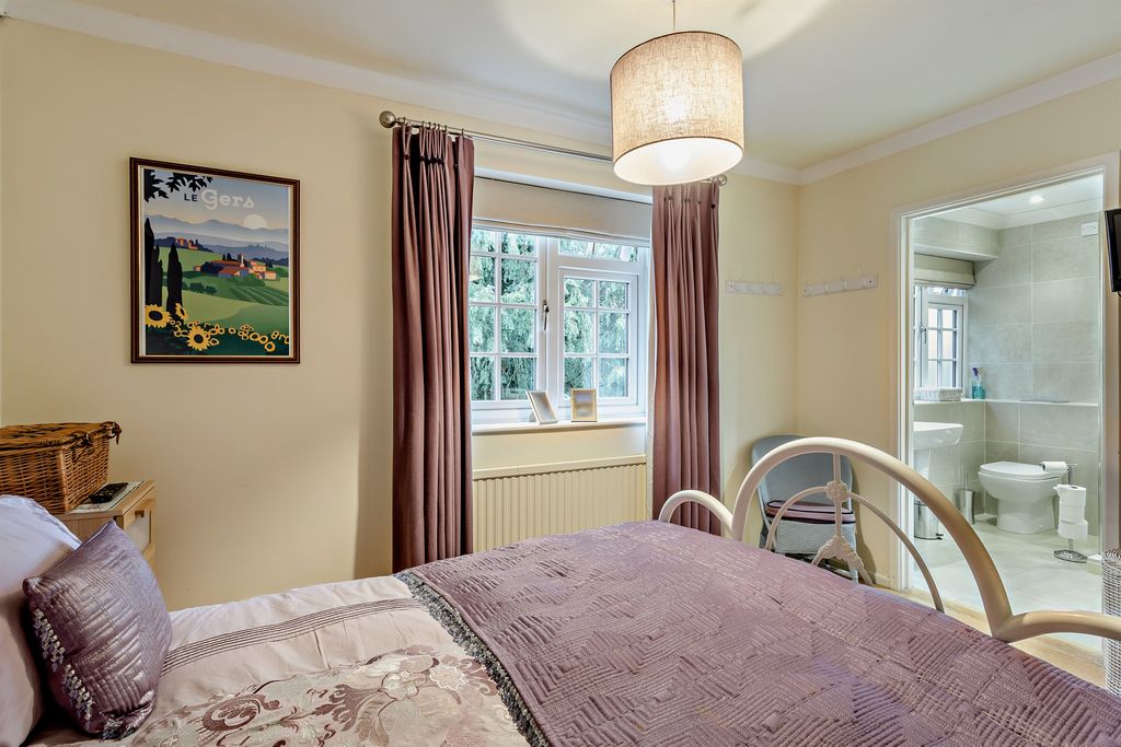 Additional image 15 of 5 bed detached house for saleLeinsters Close, Peterborough PE3